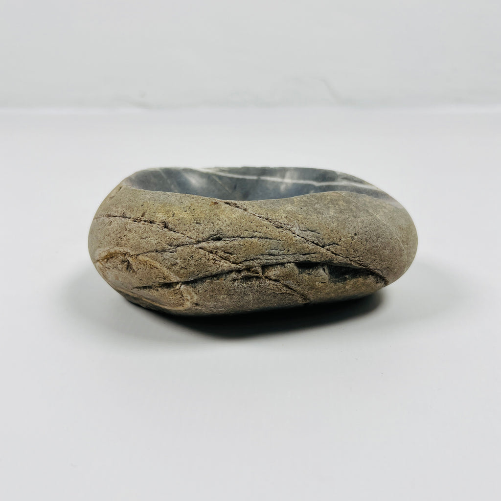 River Stone Dark Grey Lined Ash Tray