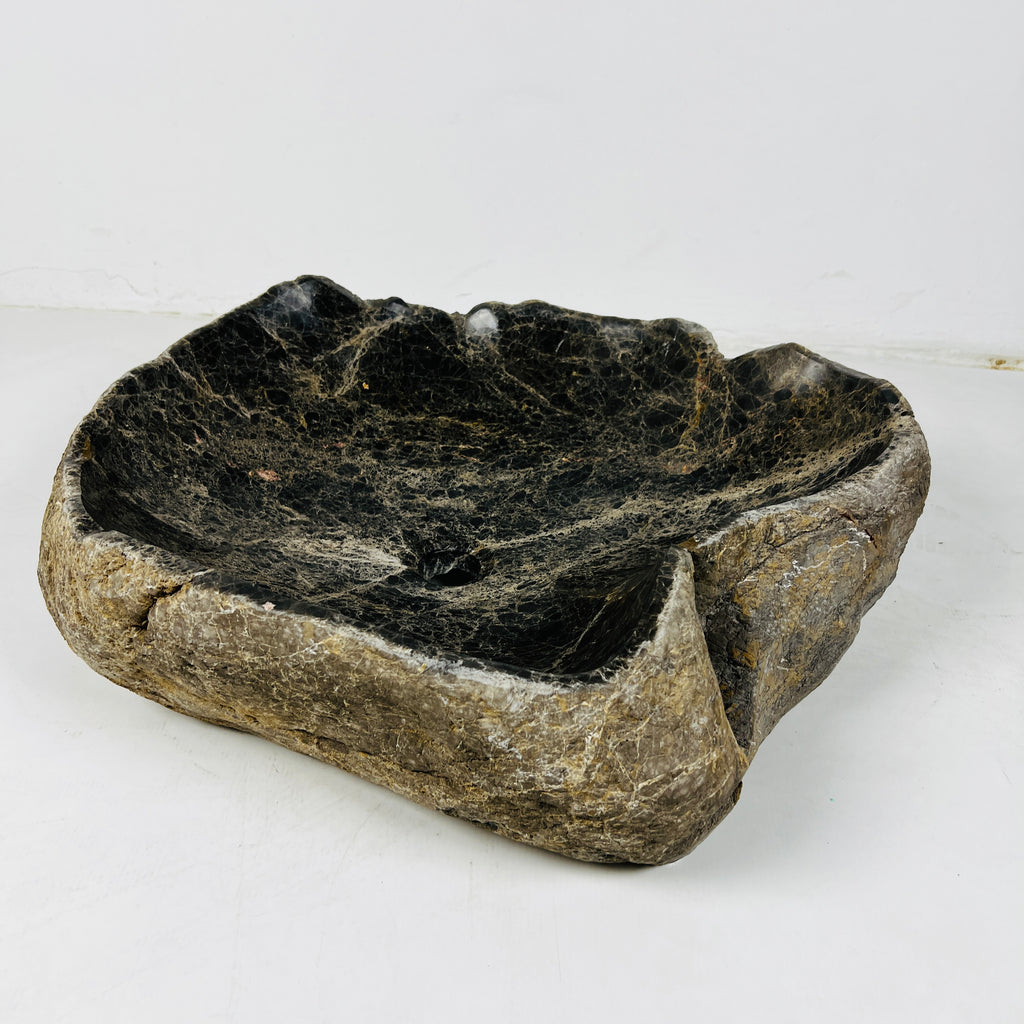 Panthra River Stone Sink