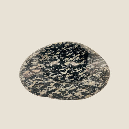 Black & White Grazed Ash Tray - Riverstone