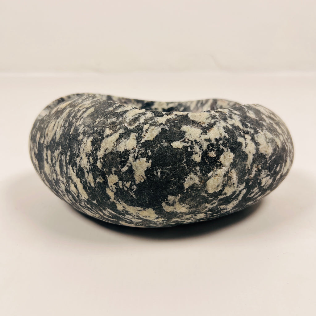 River Stone Black And White Grazed Ash Tray