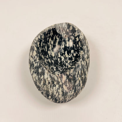 Black & White Grazed Ash Tray - Riverstone