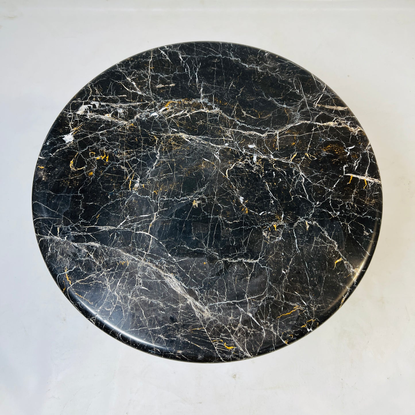 Driftstone Round Table - Black