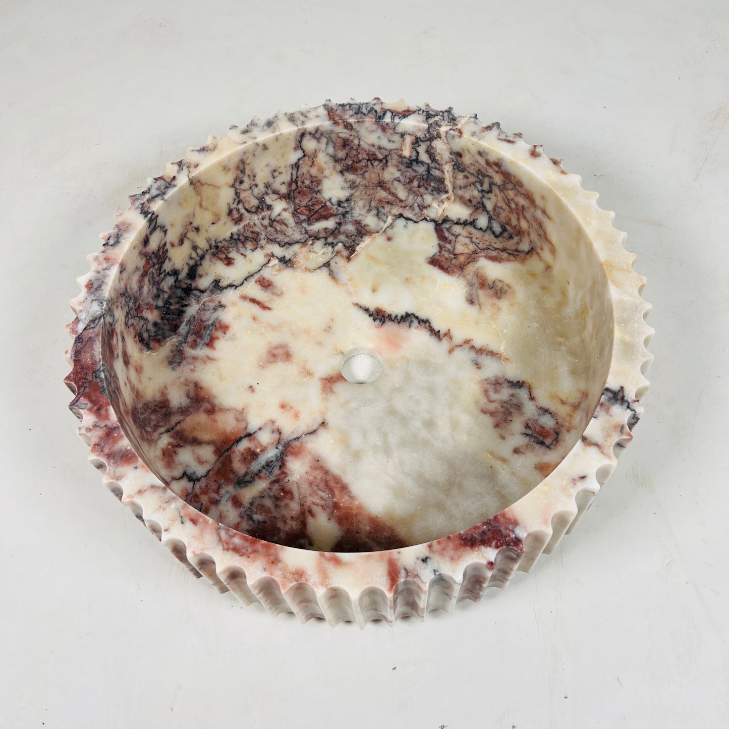 Fluted Sink - Red & White