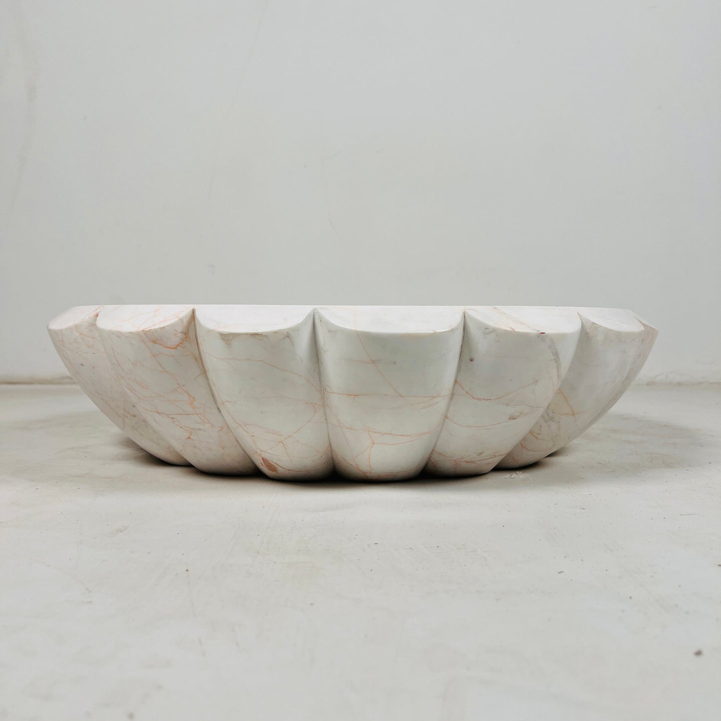 Scallop Sink - Noble White