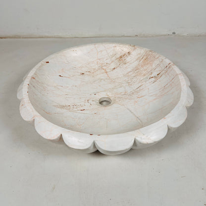 Scallop Sink - Noble White