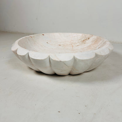 Scallop Sink - Noble White
