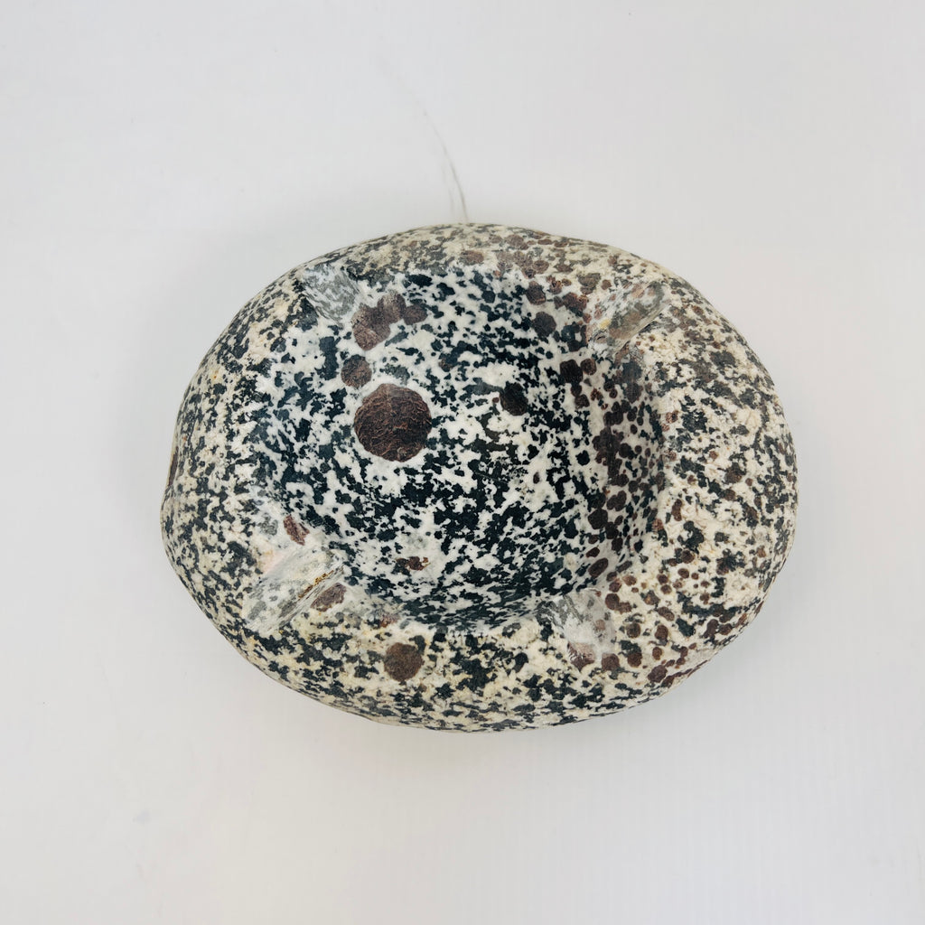 River Stone Black And White Spotted Ash Tray