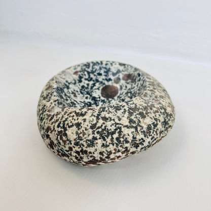 Black & White Spotted Ash Tray - Riverstone