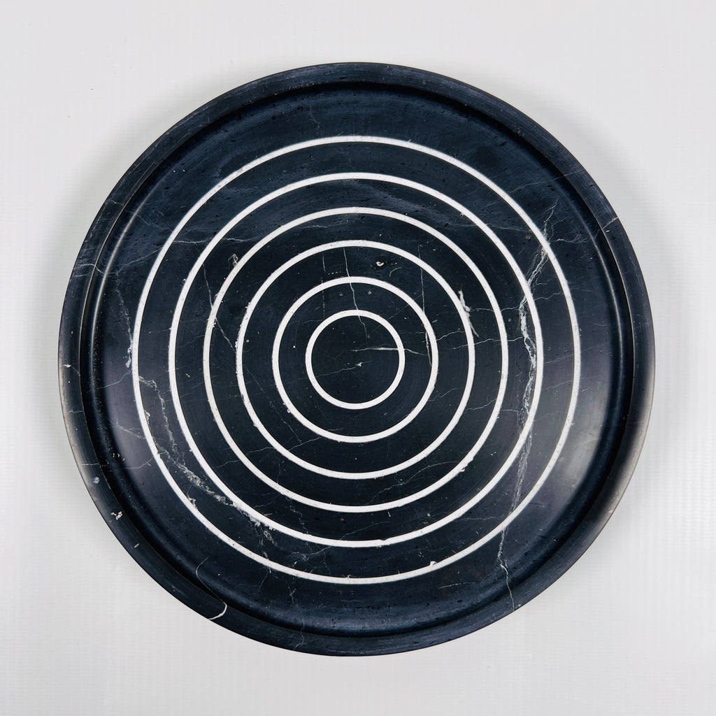 Black With White Concentric Circles Marble Plate