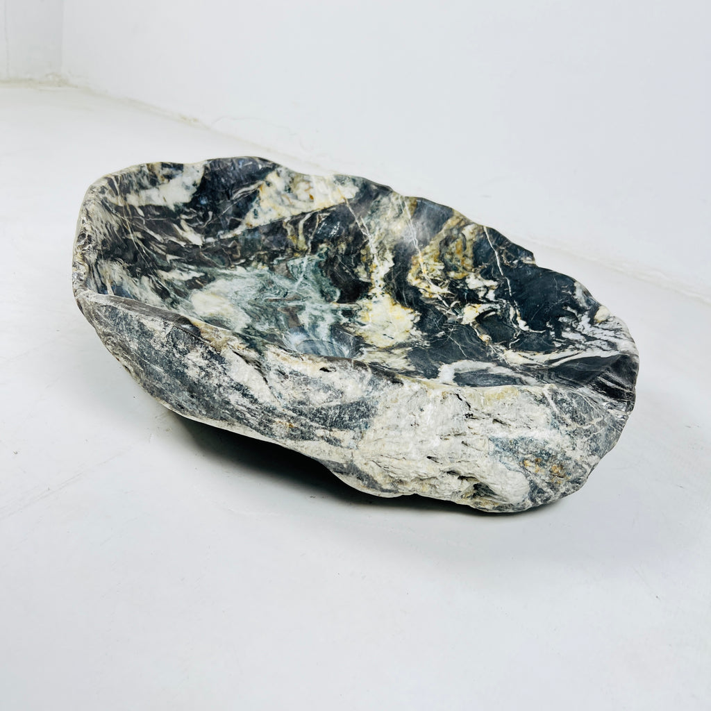 Multi-Color River Stone Sink