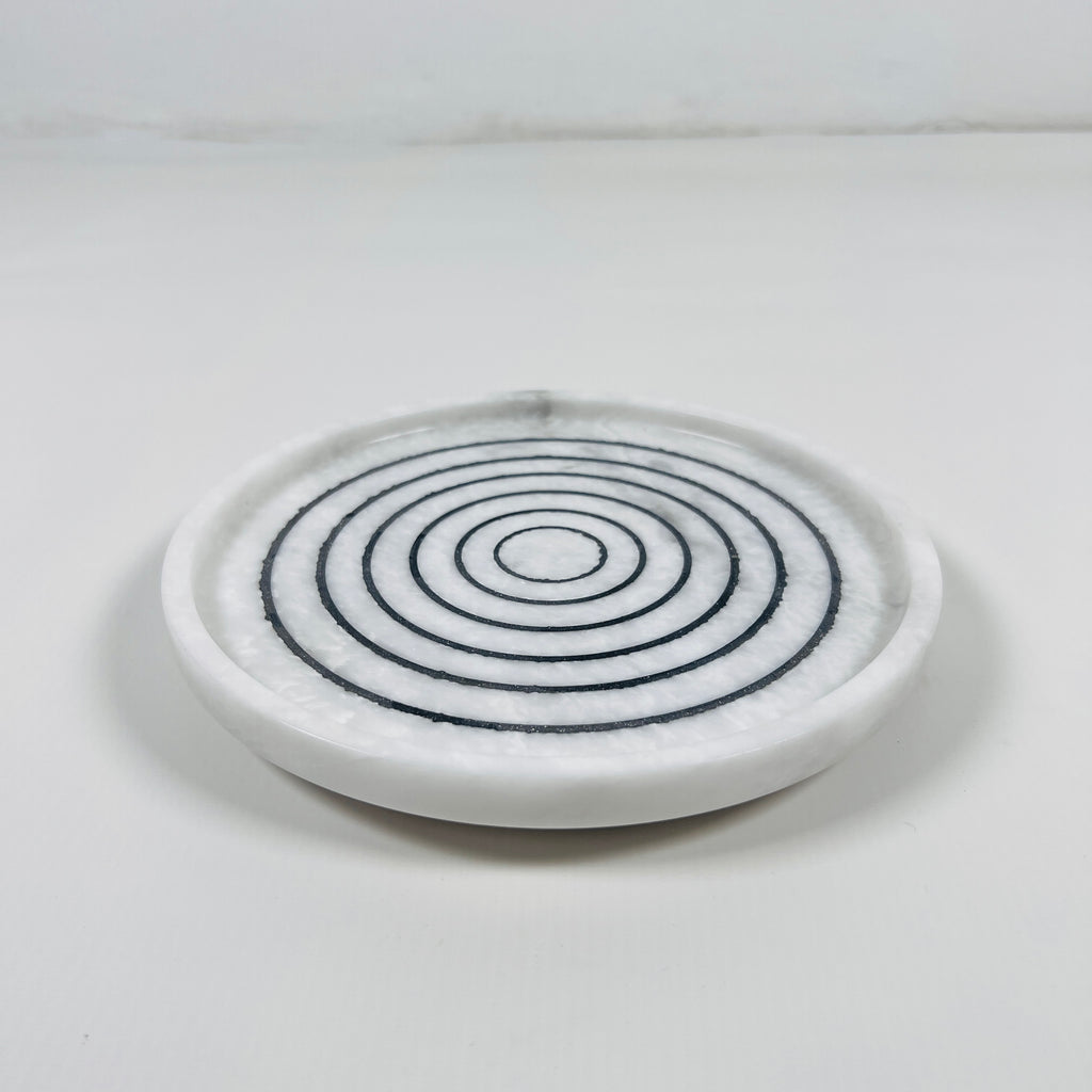 Grey With Black Concentric Circles Marble Plate