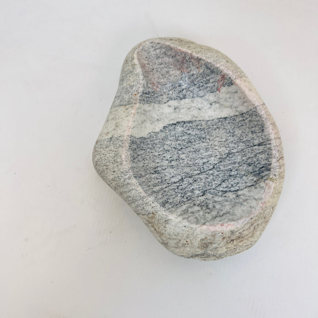 River Stone Light Grey Streaked Ash Tray