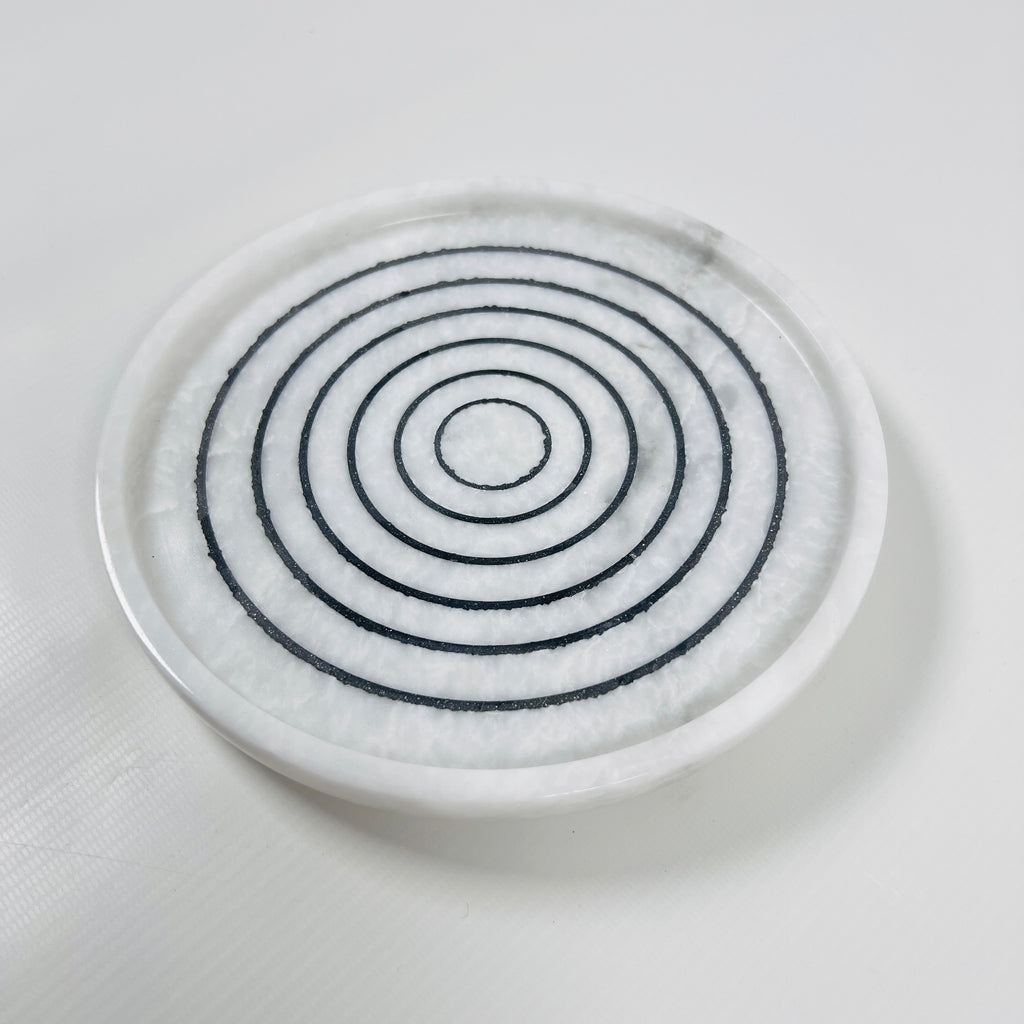 Grey With Black Concentric Circles Marble Plate