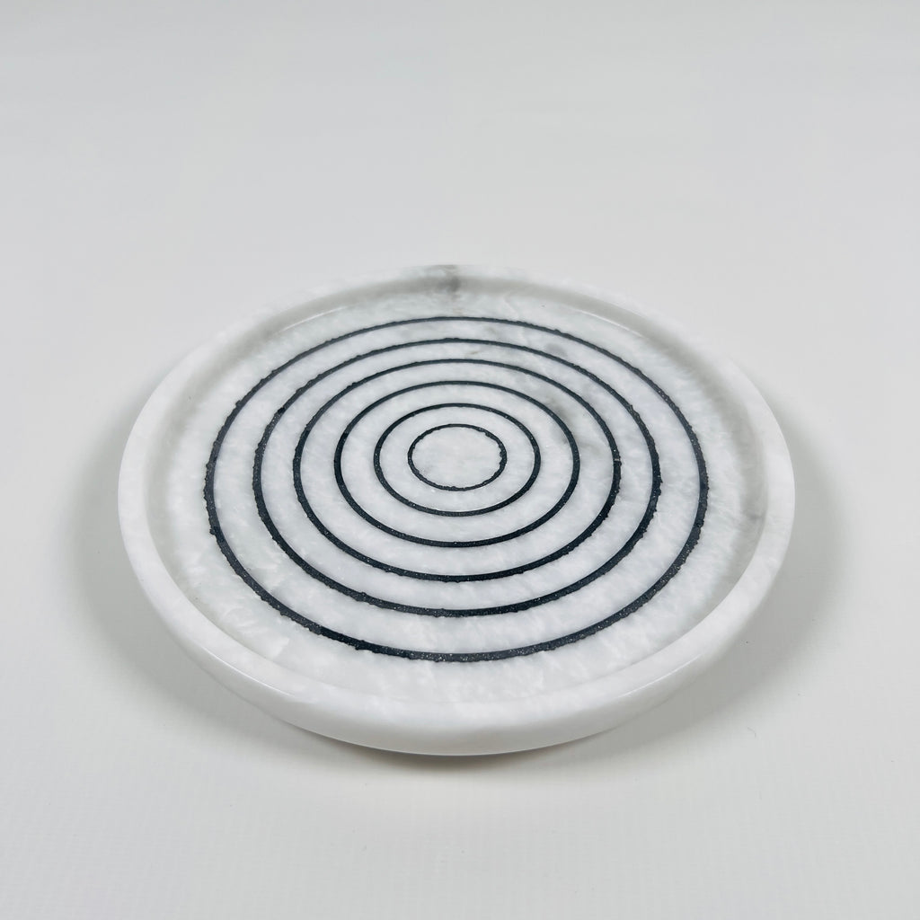 Grey With Black Concentric Circles Marble Plate