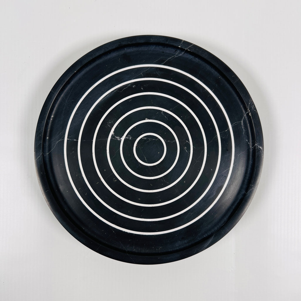 Black With White Concentric Circles Marble Plate