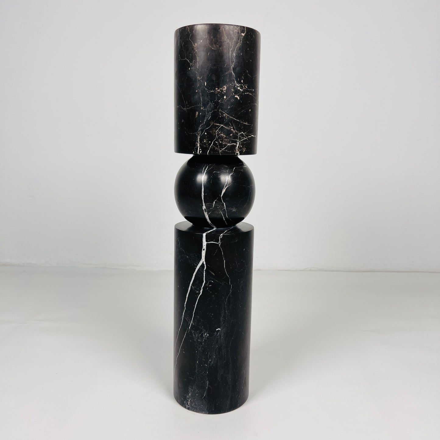 Sphere Link Candle Stand - Medium