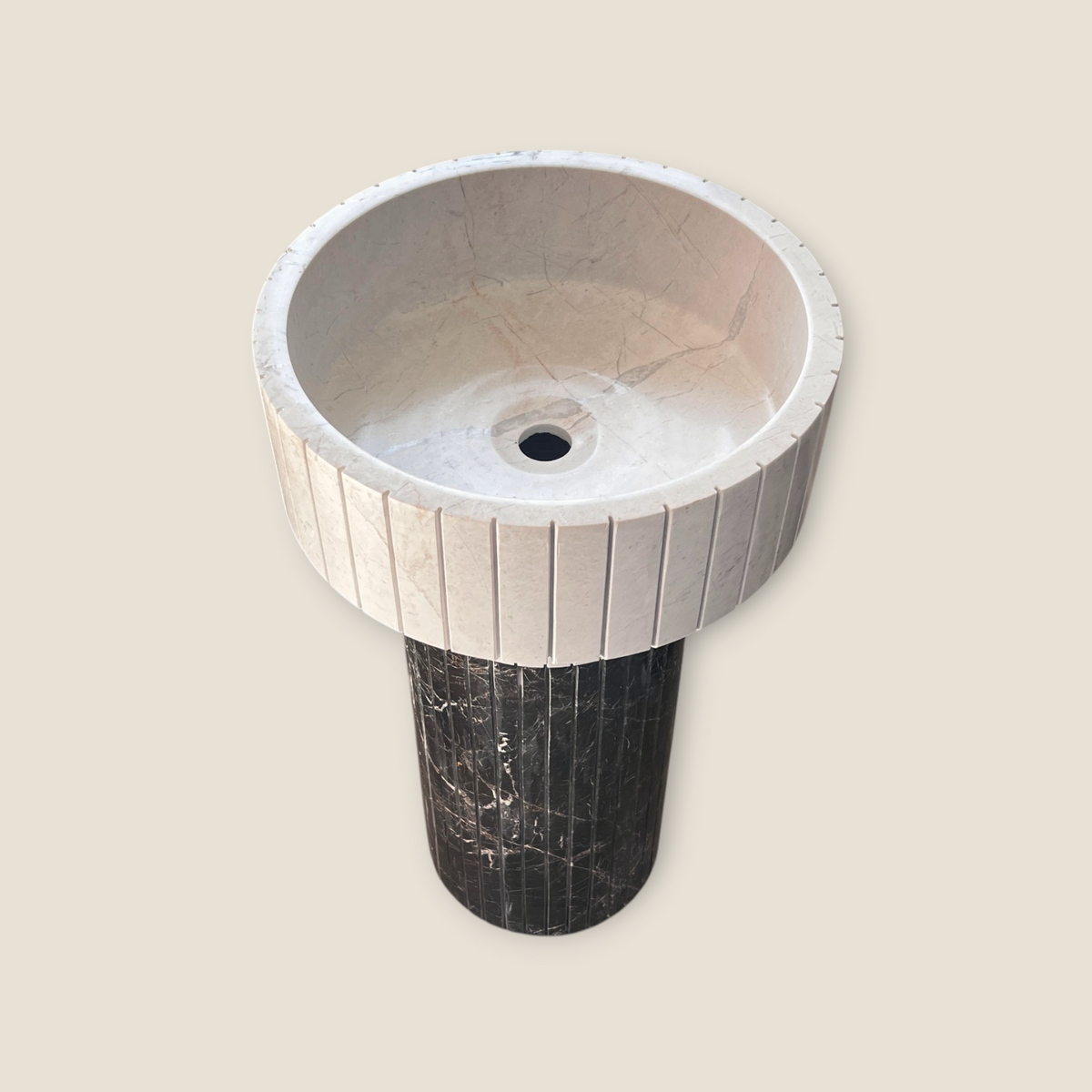Column Noir Basin