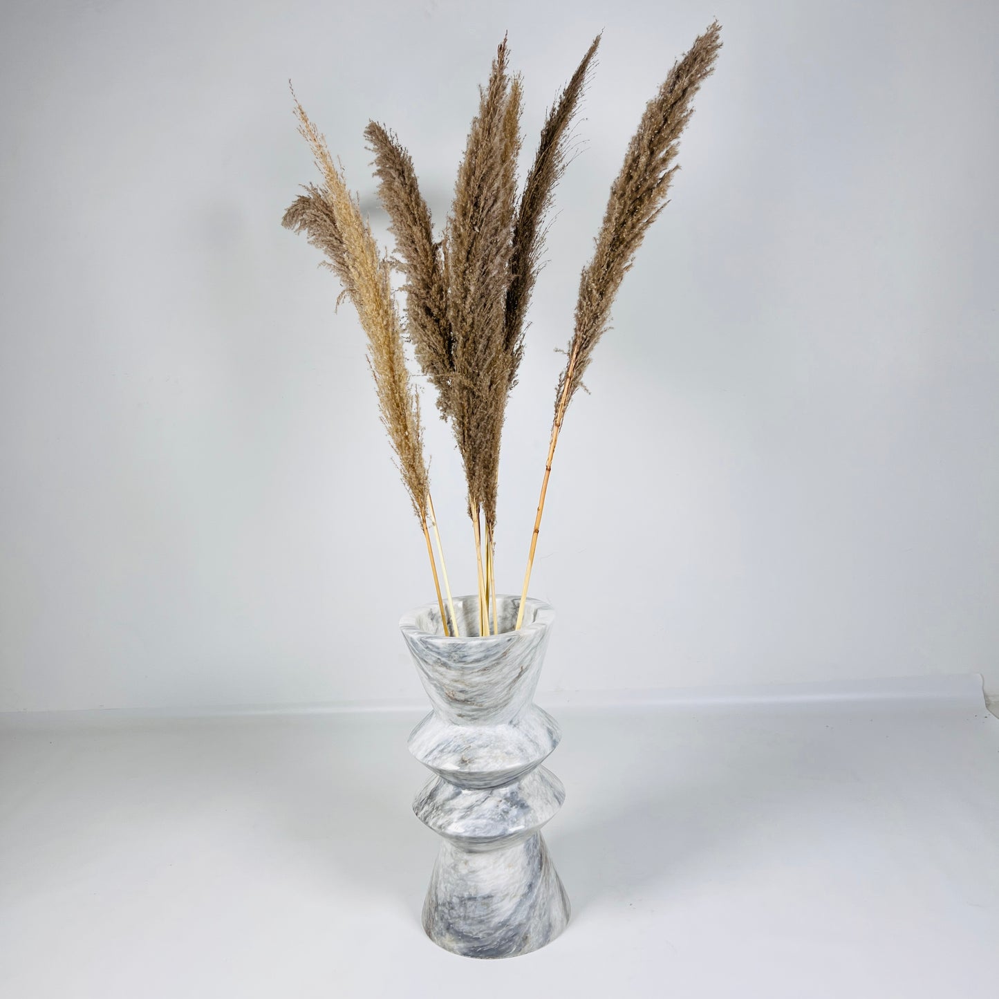 Pristine Vase - Gray