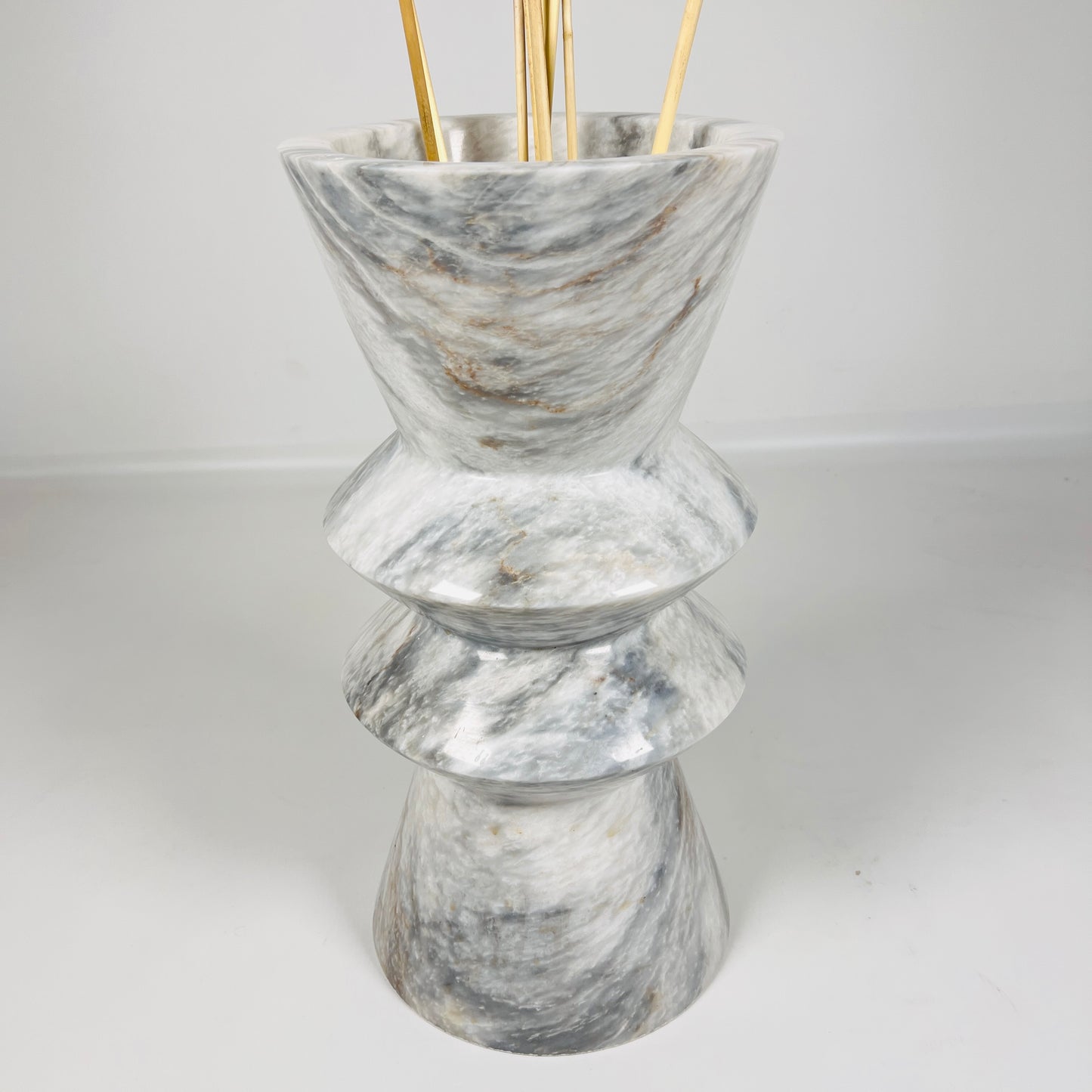 Pristine Vase - Gray