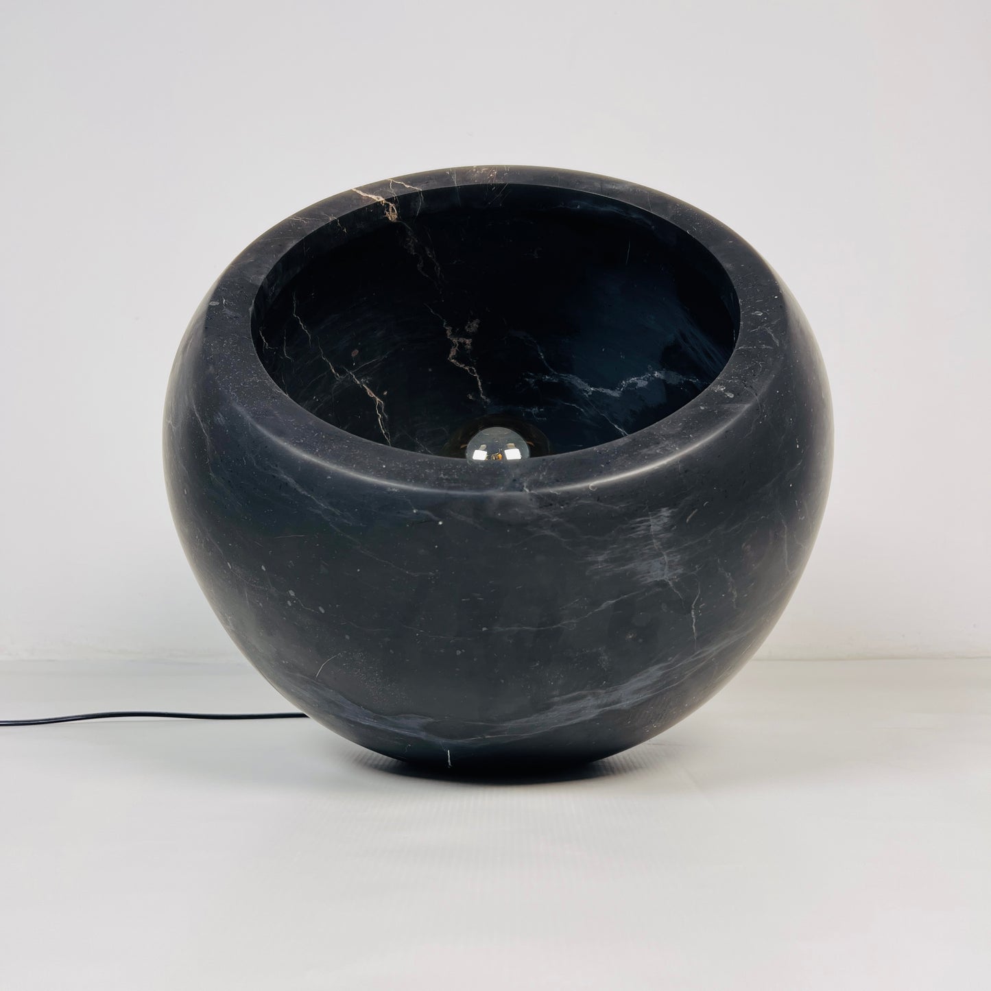 Bowl Lamp - Black