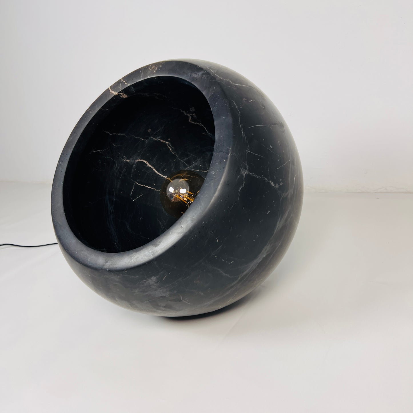 Bowl Lamp - Black
