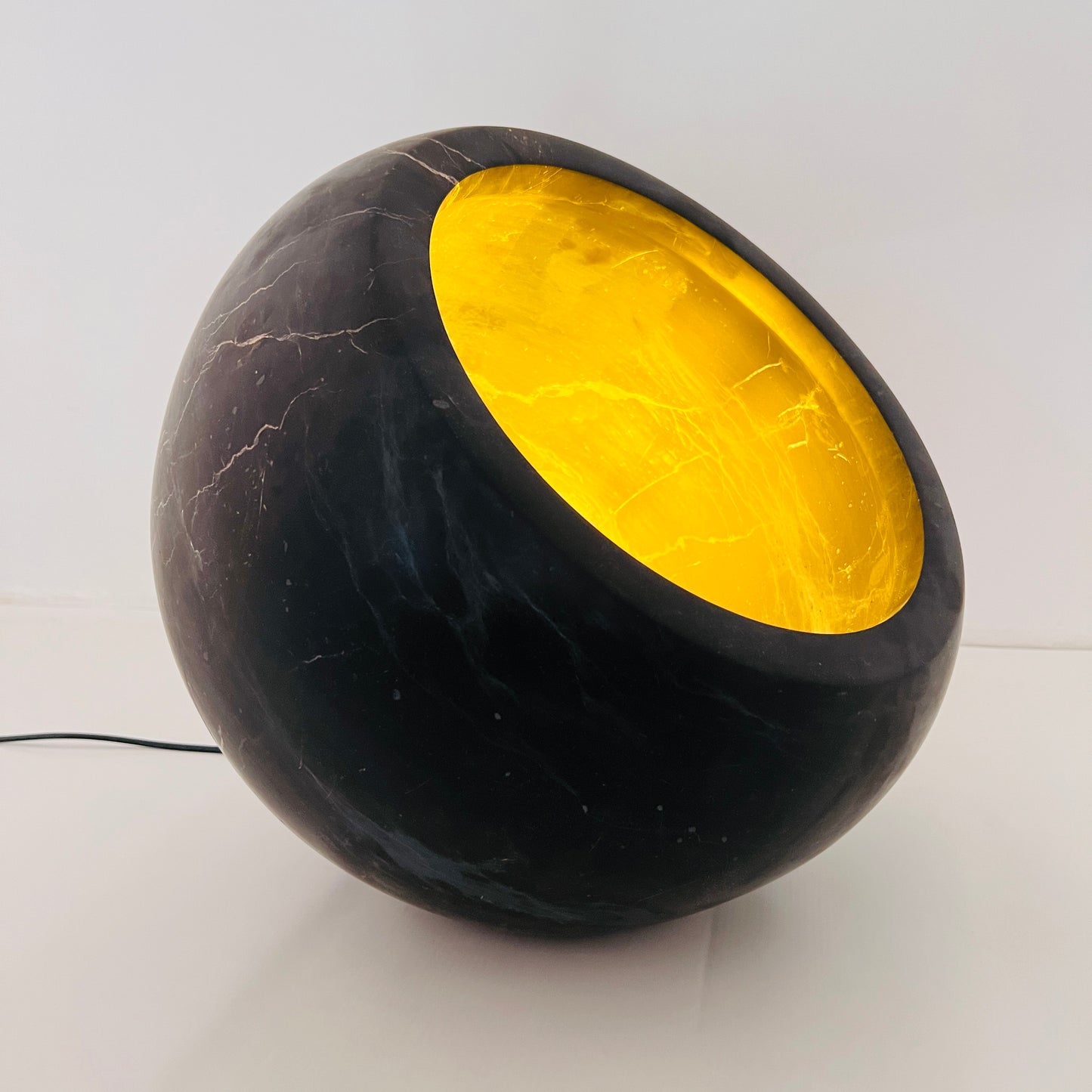 Bowl Lamp - Black