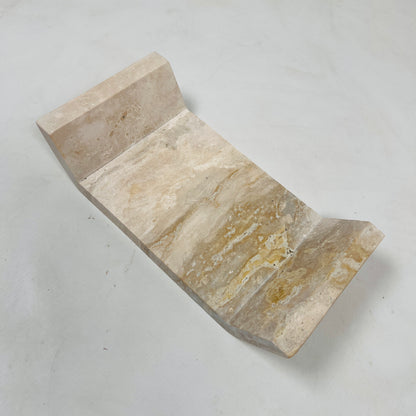 Curved Tray