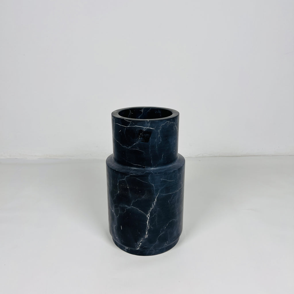 Black With White Veins Vase(Large)