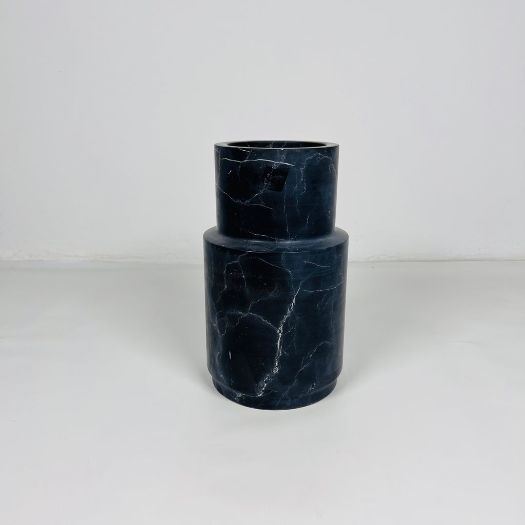 Black With White Veins Vase(Large)