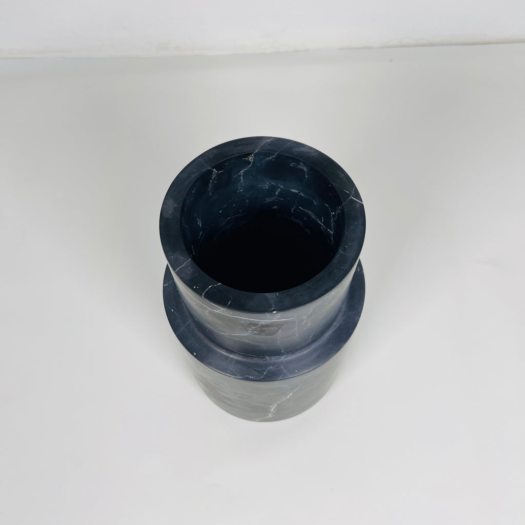 Black With White Veins Vase(Large)