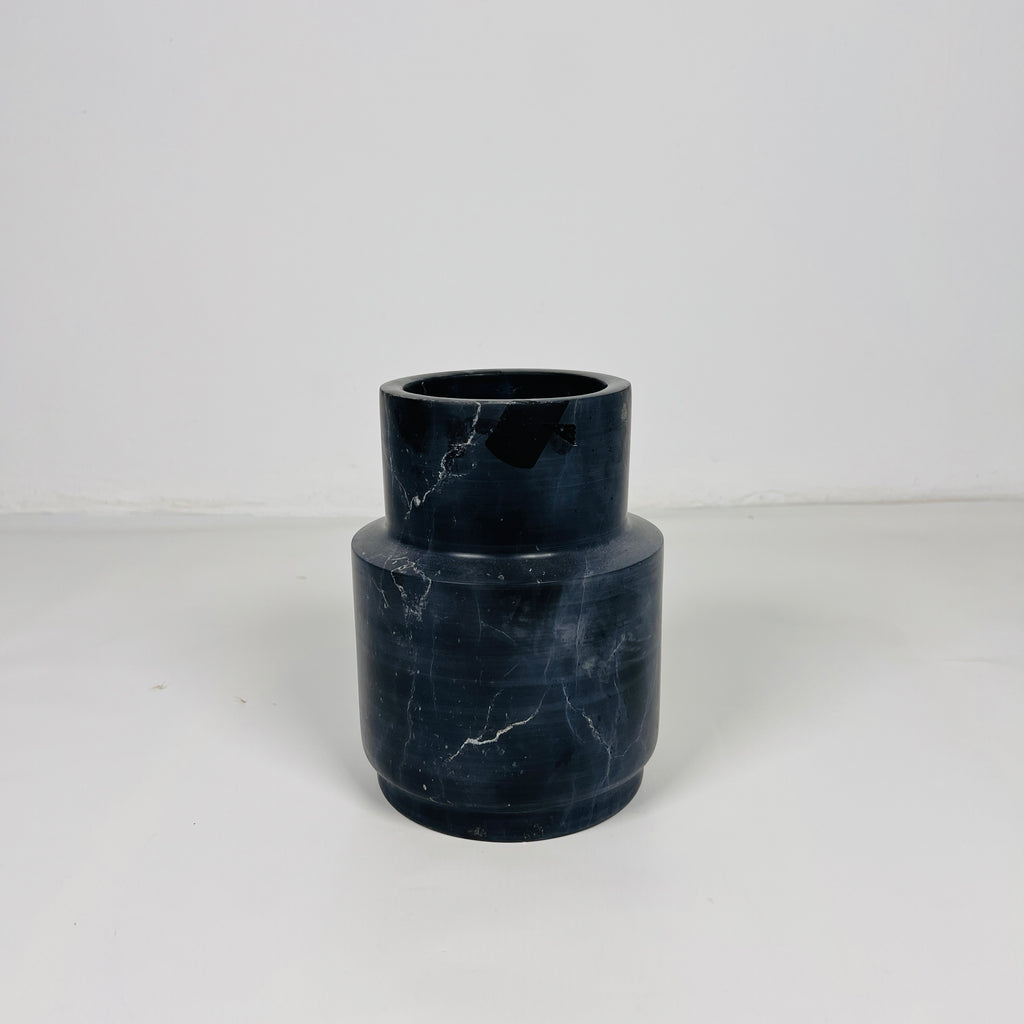 Black With White Veins Vase(Small)