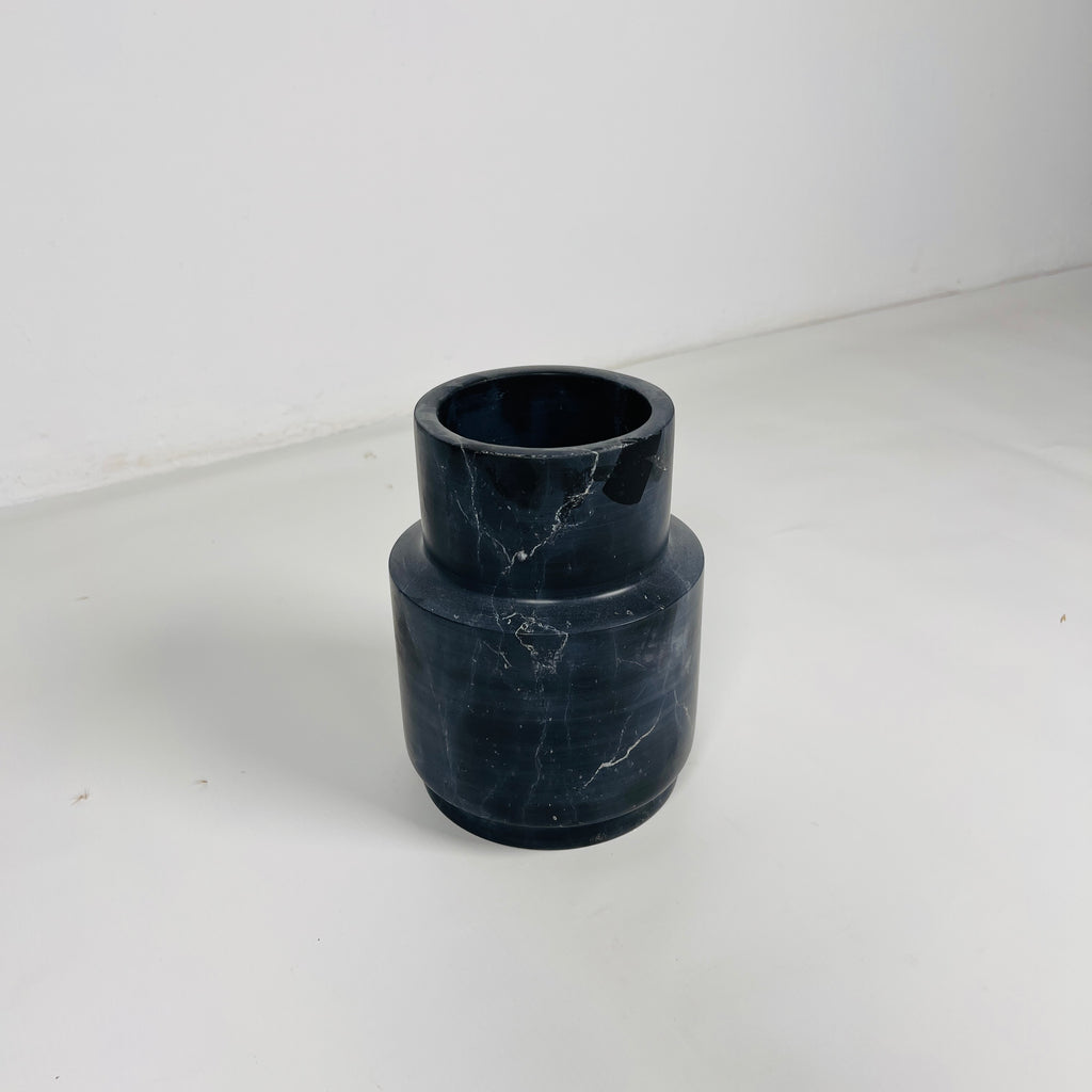 Black With White Veins Vase(Small)