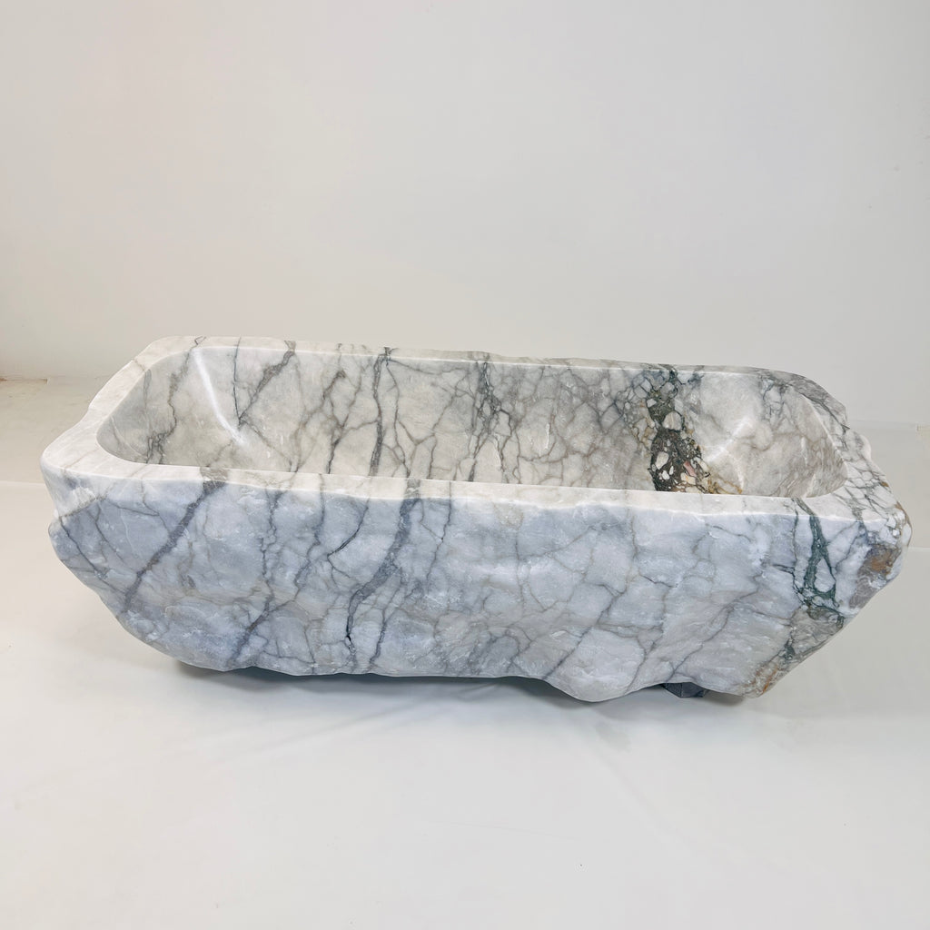 Hand Crafted Marble Bathtub in Grey Veined Marble