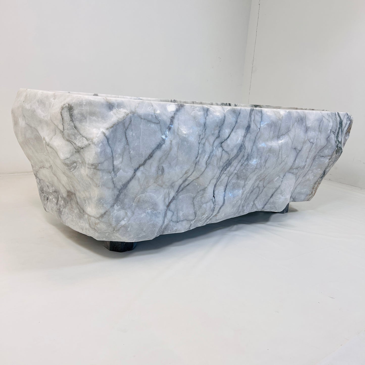Hand Crafted Bathtub - Gray Commando