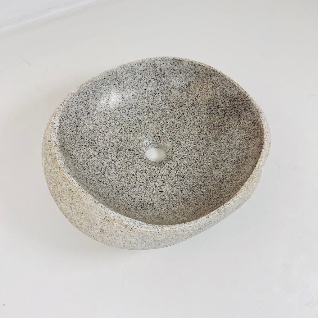 Eggshell Spotted River Stone Sink