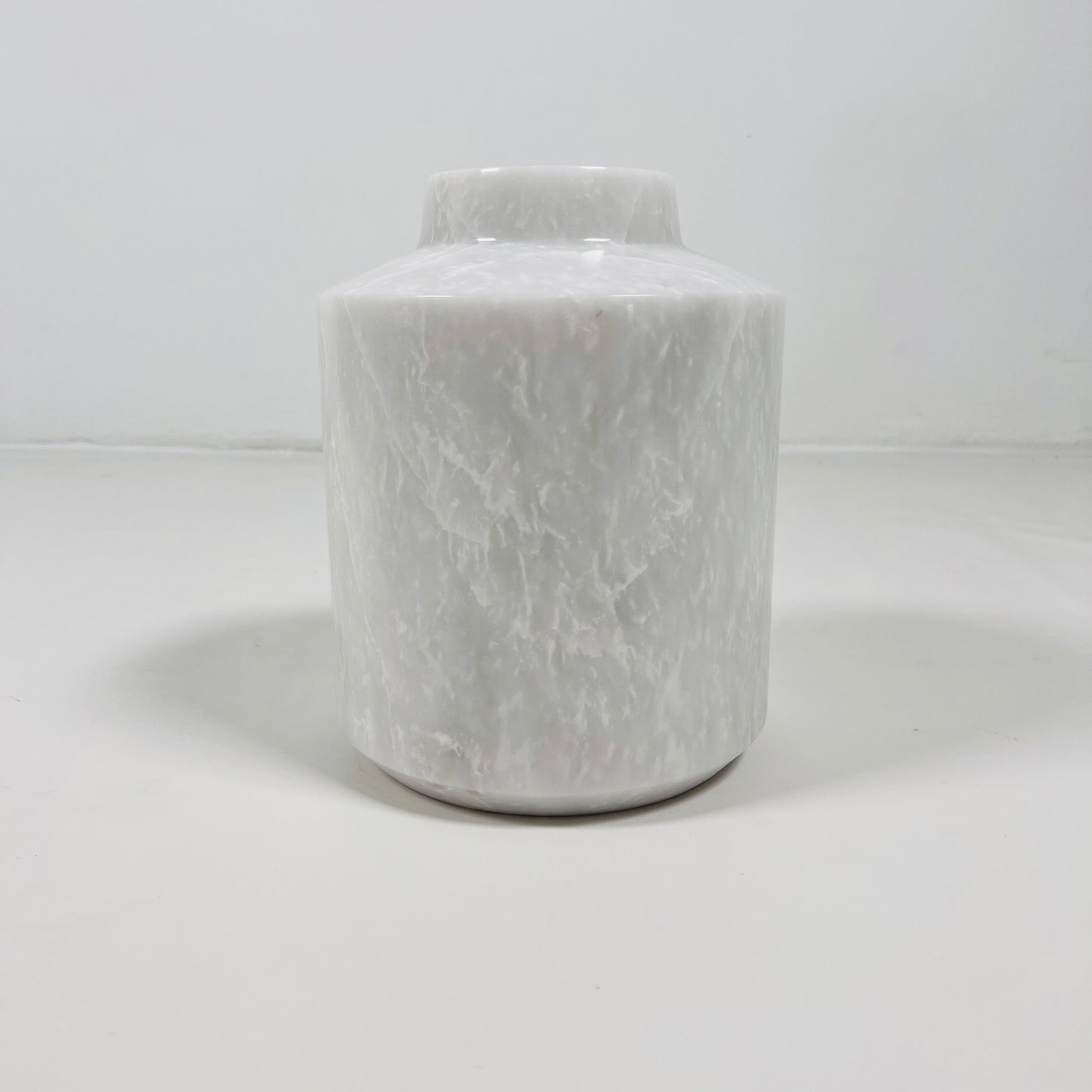 Wide Bottom Vase - Cheetah White