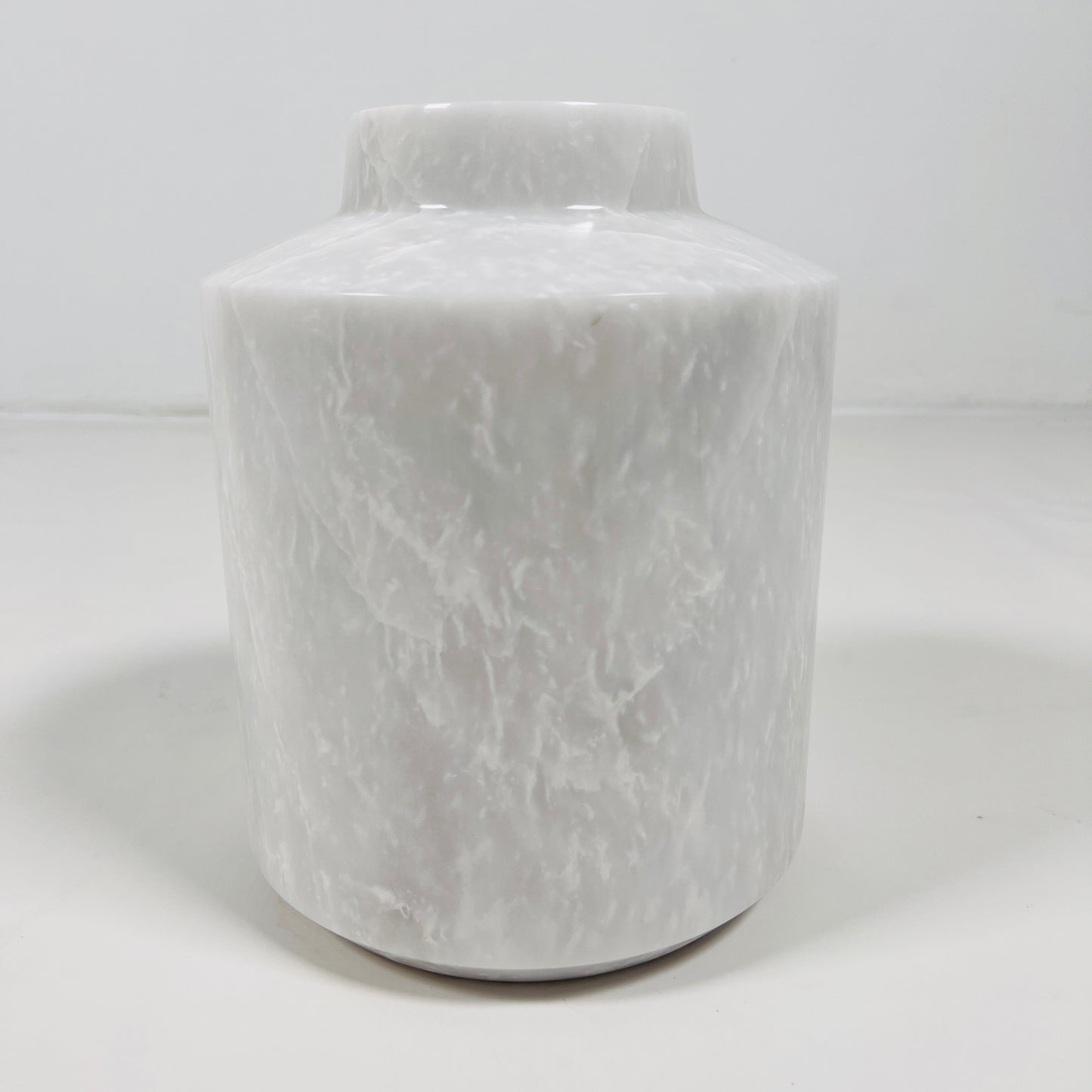 Wide Bottom Vase - Cheetah White