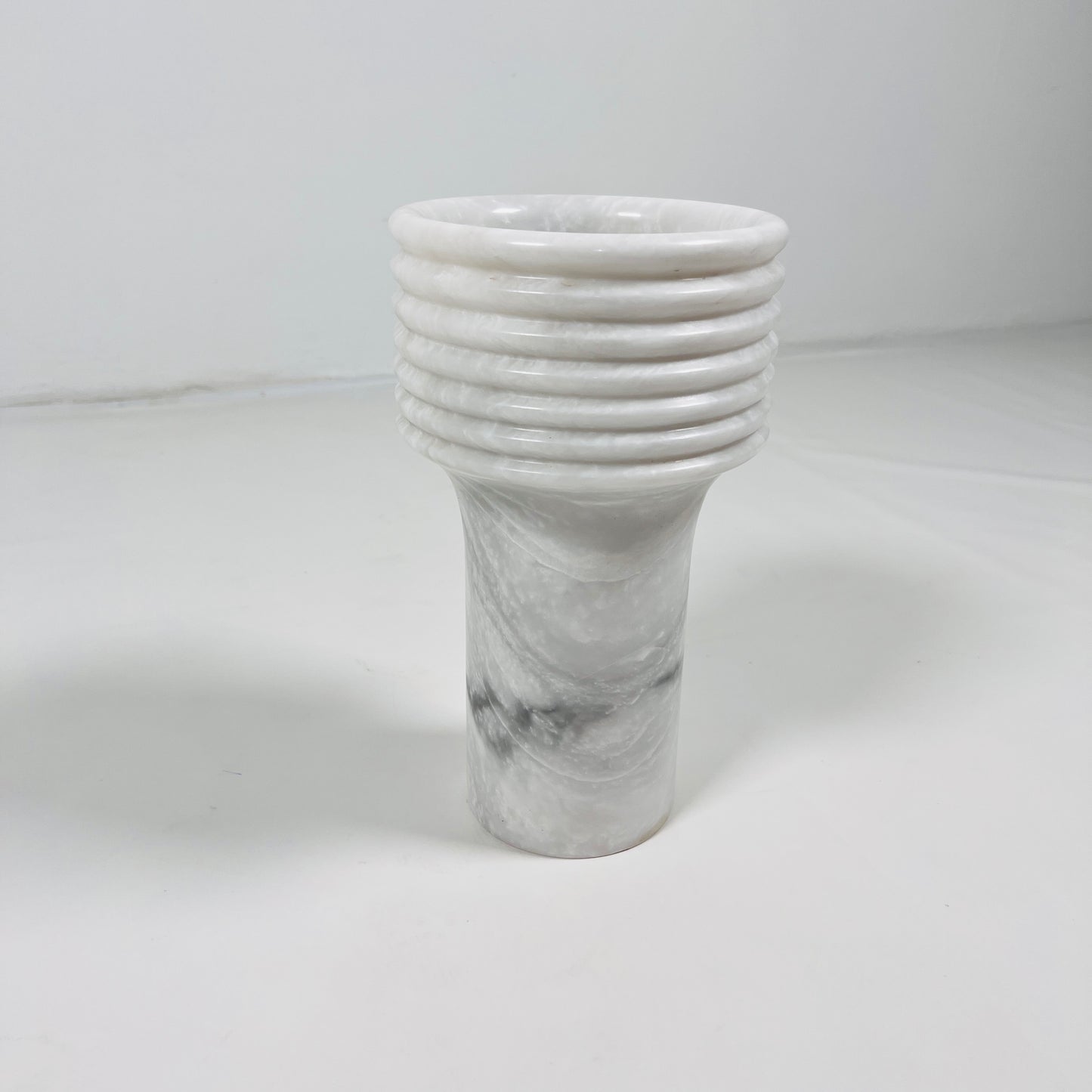 Echo Vase - Gray
