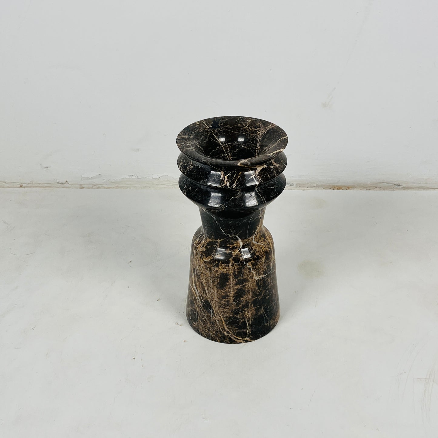 Ribbed Vase - Black