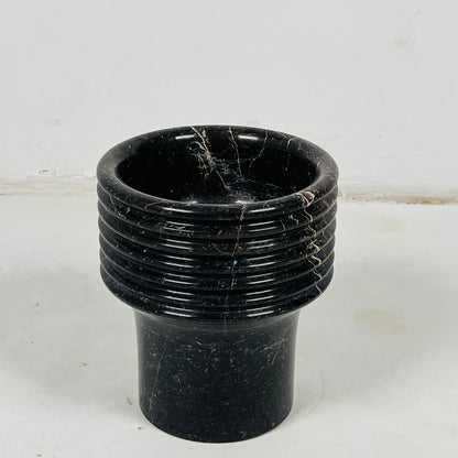 Echo Vase - Black