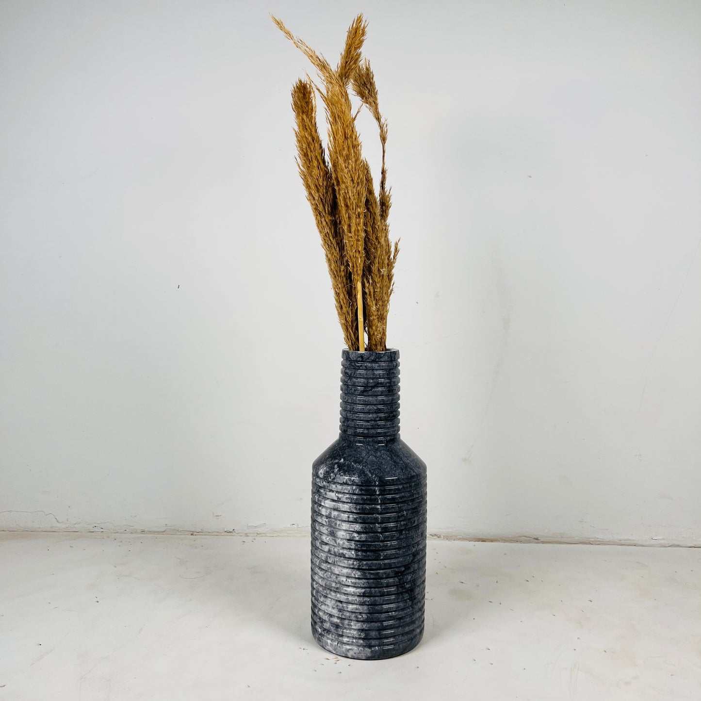 Grooved Marble Vase - Black & Blue
