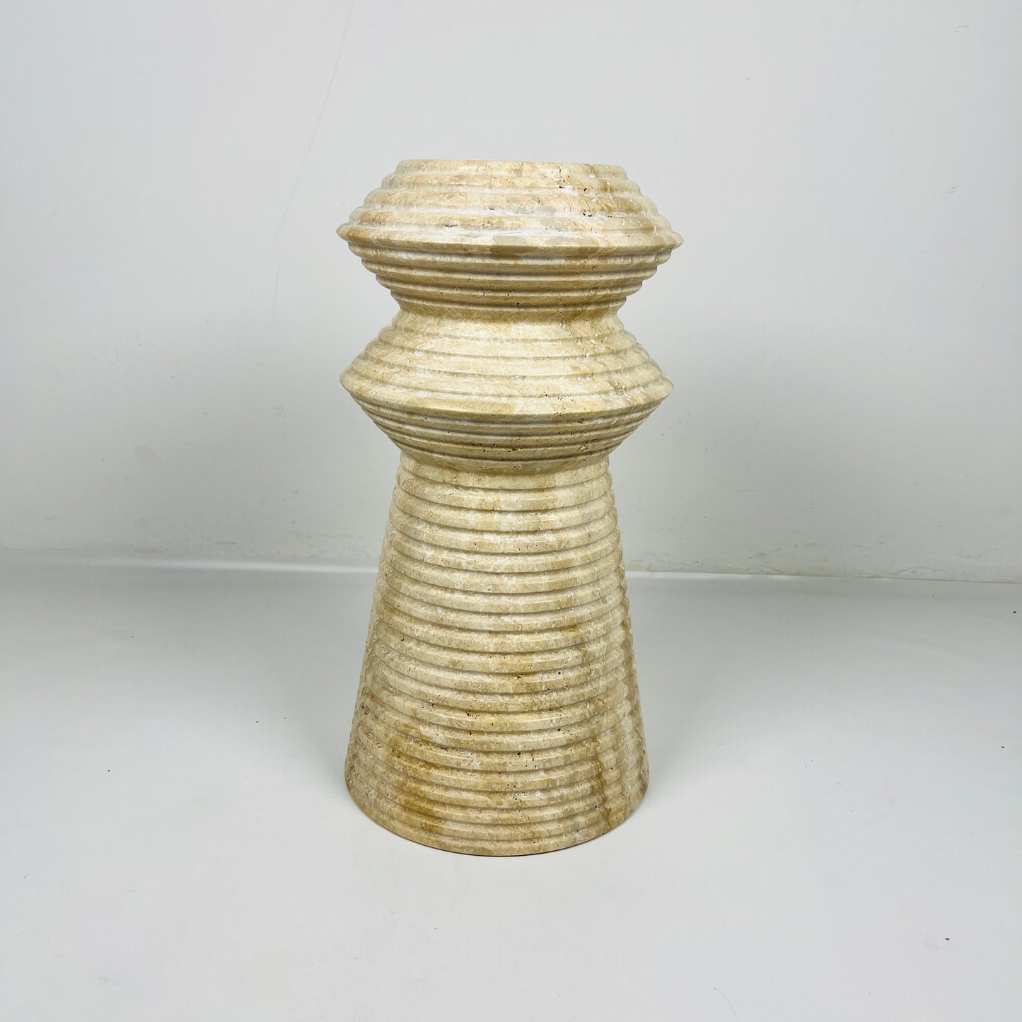 Canyon Vase - Travertine