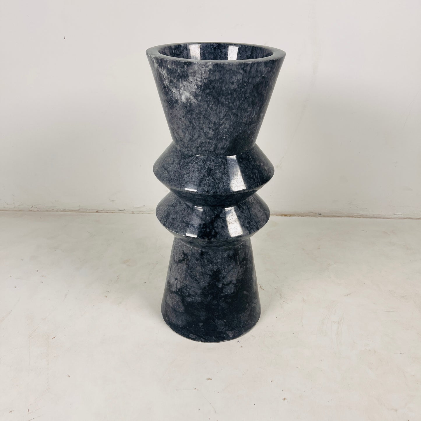 Pristine Vase - Black & Blue