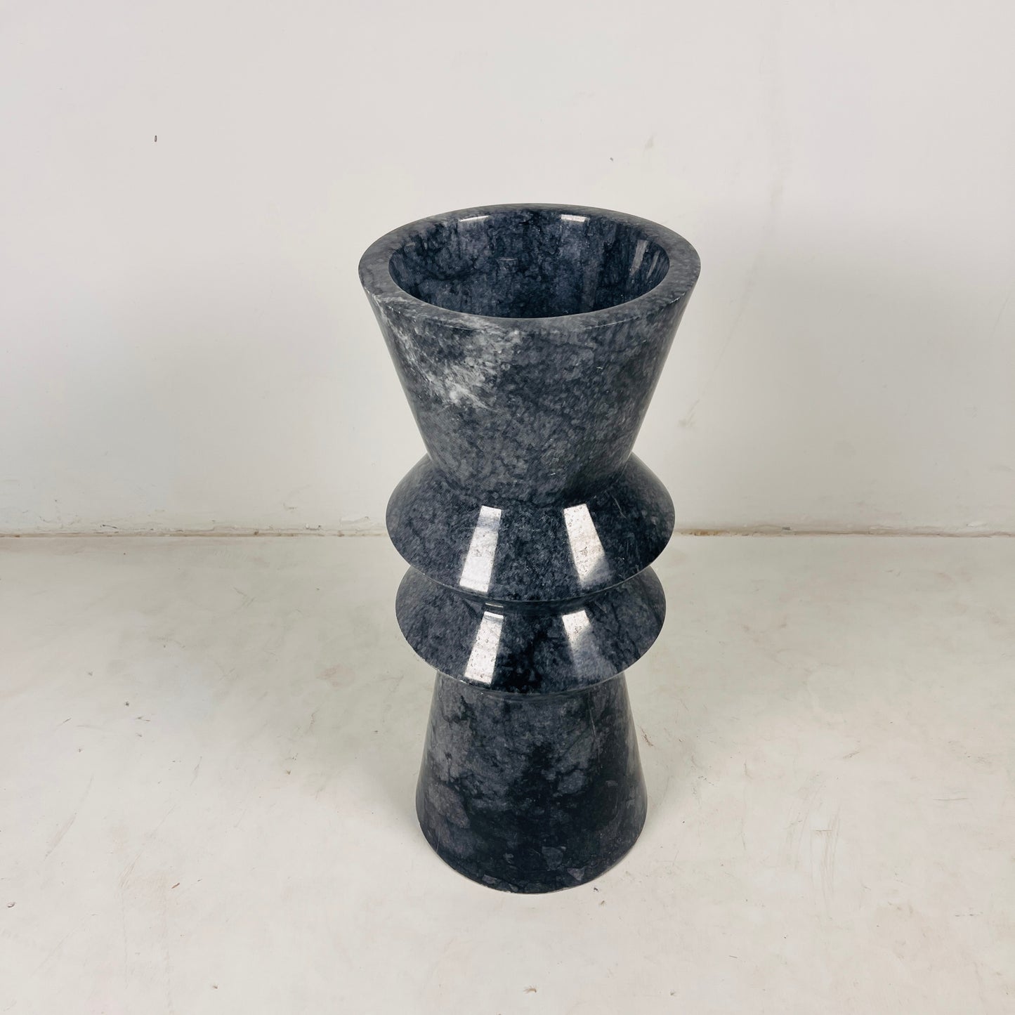 Pristine Vase - Black & Blue