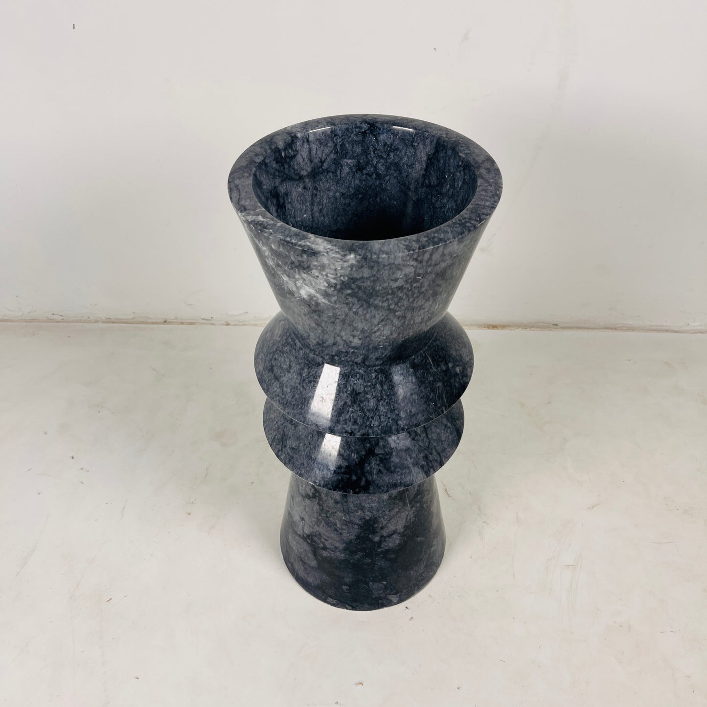 Pristine Vase - Black & Blue