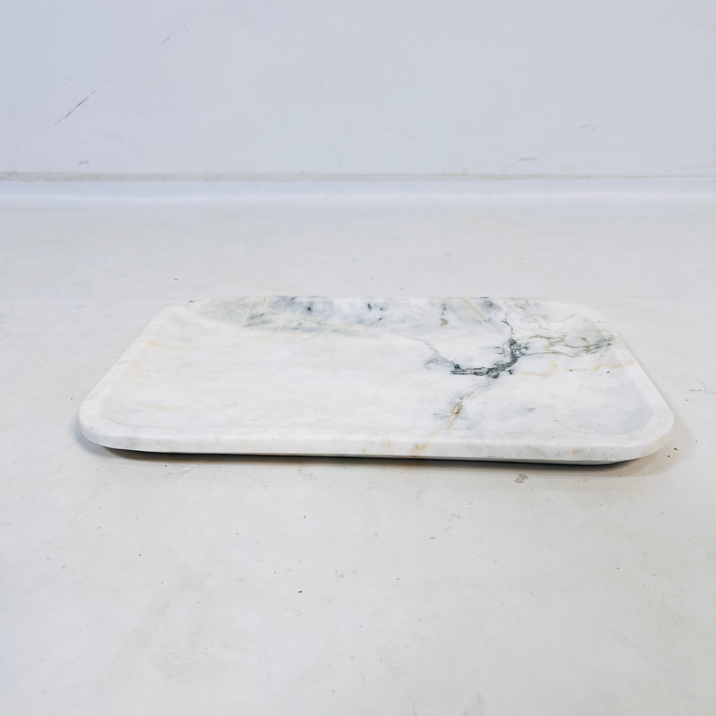 Refined Ridge Tray