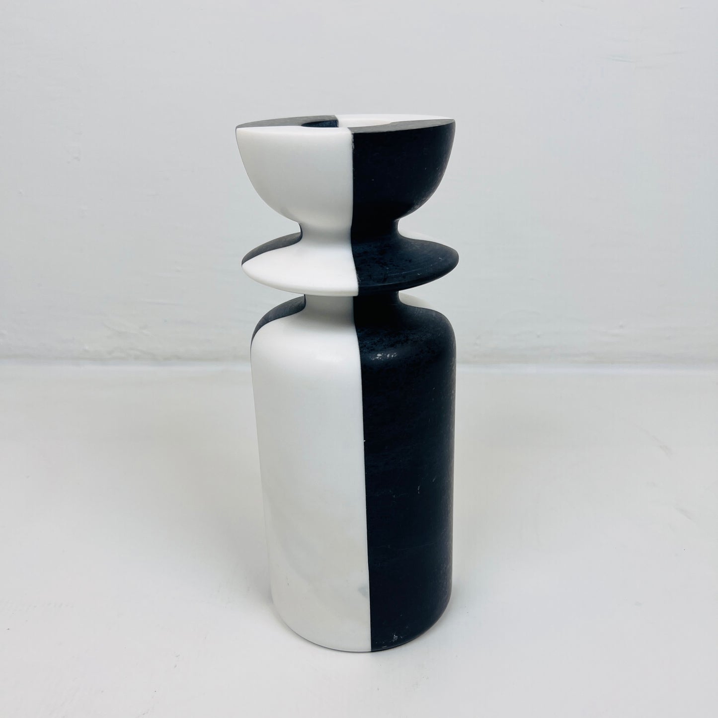 Collared Candle Stand - Black & White