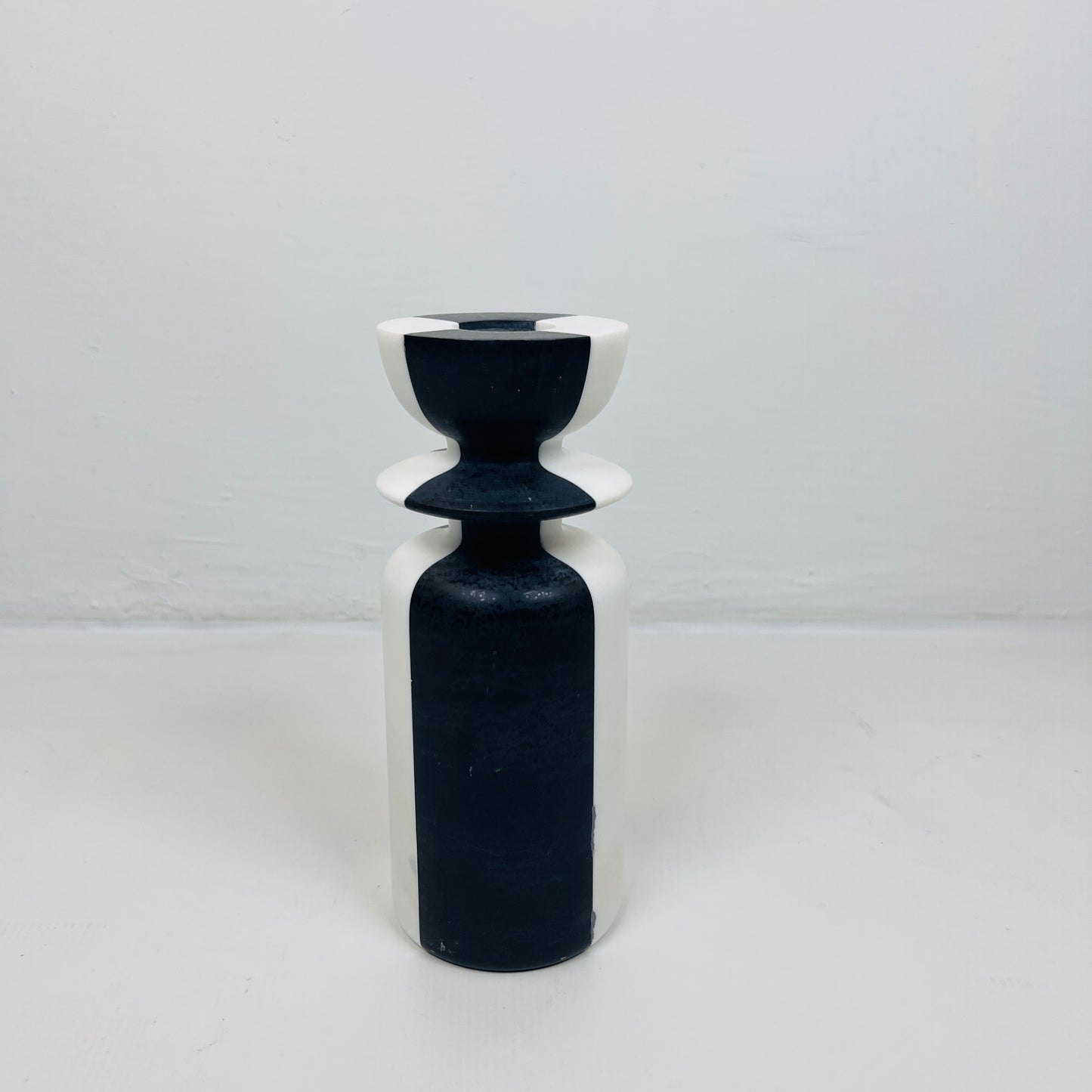 Collared Candle Stand - Black & White
