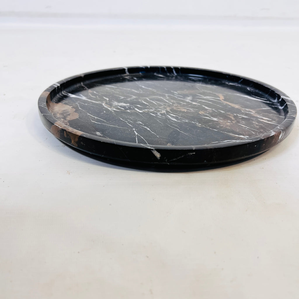 Elara Noir Plate