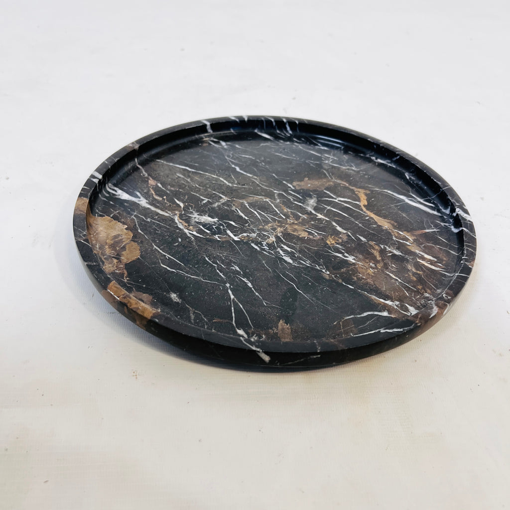 Elara Noir Plate